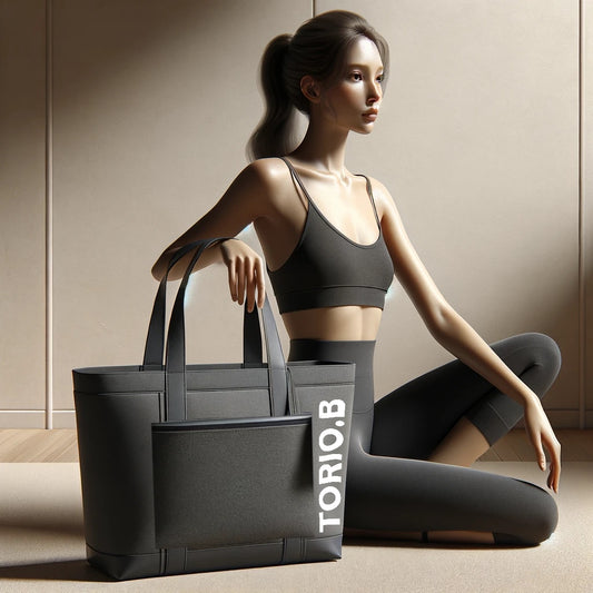 Minimalist Magic: How Simple Tote Bag Designs and Subtle Scents Elevate Everyday Fashion